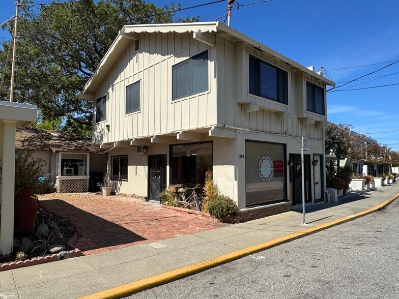 Primary Photo Of 184 Plaza S, Los Altos General Retail For Lease