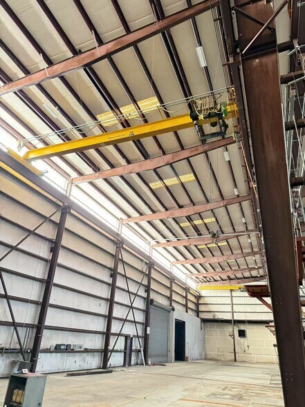 More Photos Of 9021 Ley Rd, Houston Warehouse For Lease