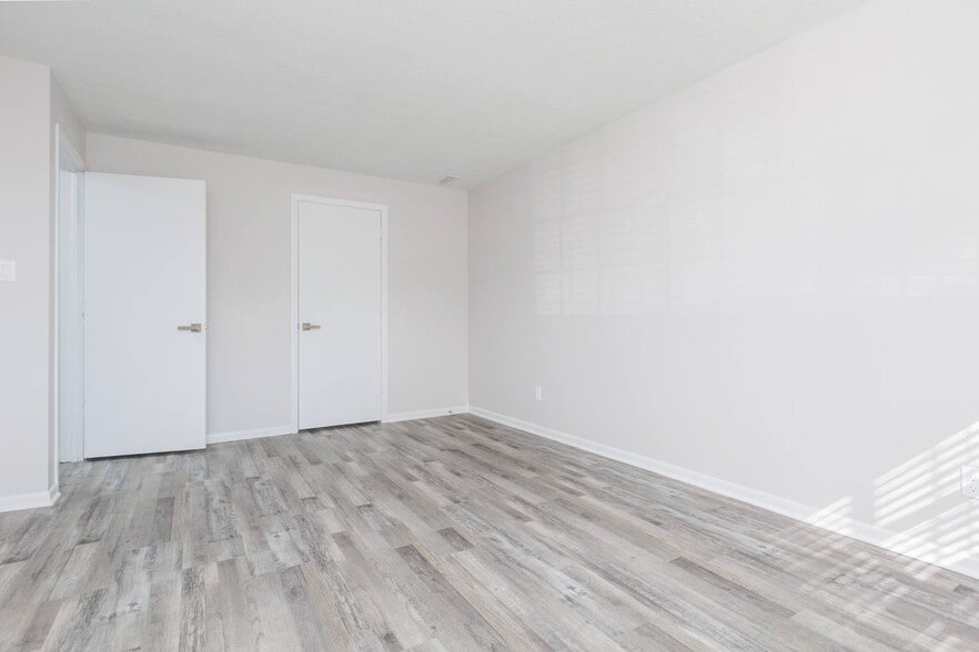 More Photos Of 4577 Olentangy River Rd, Columbus Apartments For Sale