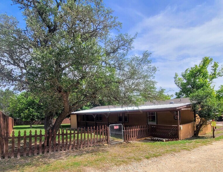 More Photos Of 385 Camino Real Rd, Kerrville Manufactured Housing Mobile Home Park For Sale