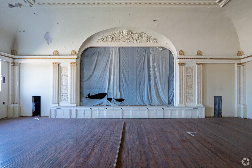 More Photos Of 2345 Lafayette Ave, Saint Louis Religious Facility For Sale