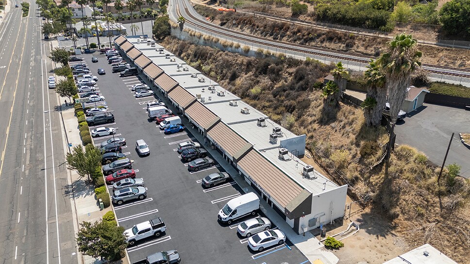 More Photos Of 1275 S Santa Fe Ave, Vista Storefront For Sale