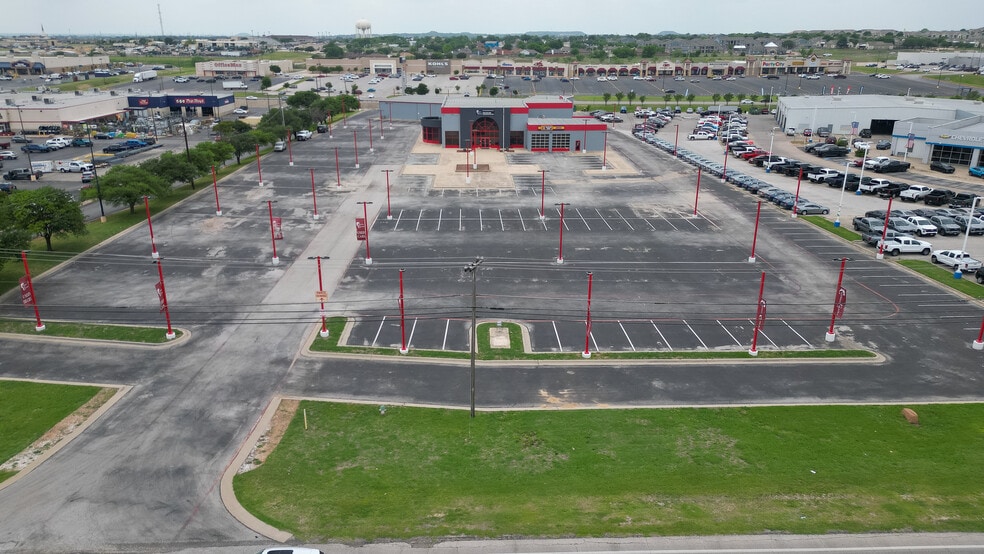 More Photos Of 1902 E Central Texas Expy, Killeen Auto Dealership For Sale