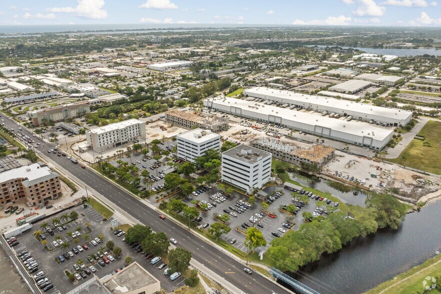 More Photos Of 2290 10th Ave N, Lake Worth Medical For Lease