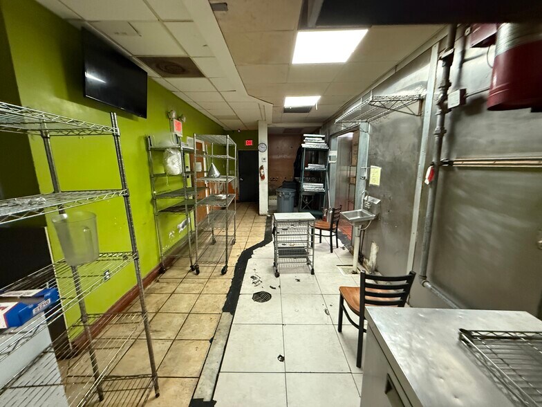 More Photos Of 18053-18065 NW 27th Ave, Miami Gardens Unknown For Lease