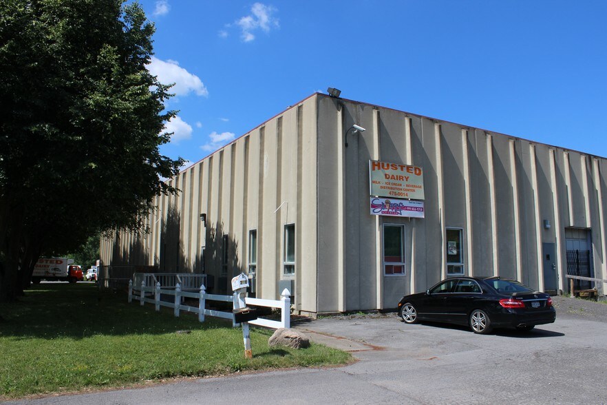 More Photos Of 210 W Terminal Rd, Liverpool Distribution For Lease
