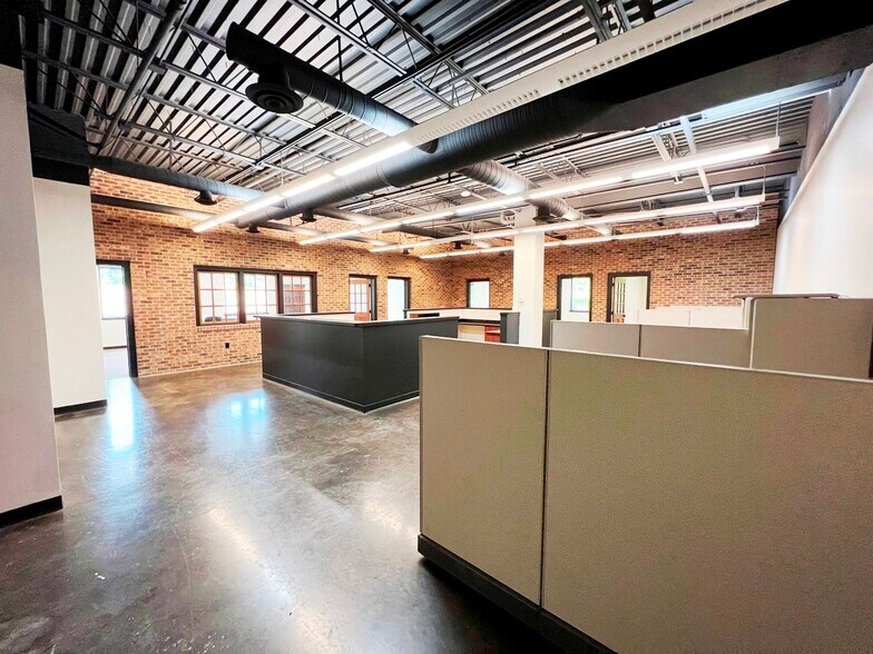 More Photos Of 3620 Swiftwater Park Dr, Suwanee Loft Creative Space For Sale