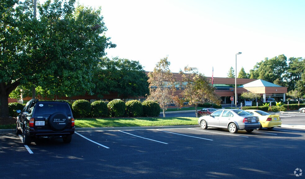 More Photos Of 3100 Duraleigh Rd, Raleigh Medical For Lease