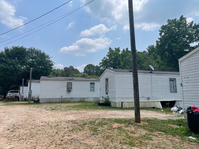 668 Roscoe Davis Rd, Monroe, GA 30656 Manufactured Housing Mobile