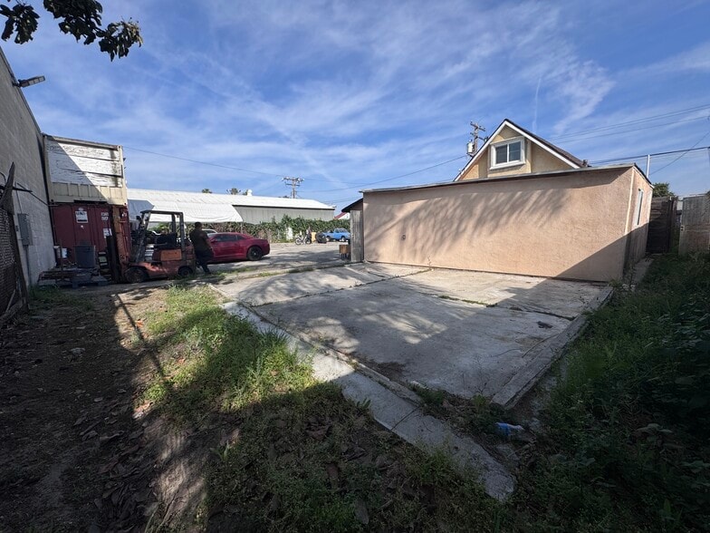 More Photos Of 11830 161st St, Norwalk Land For Sale