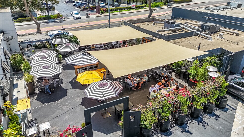 More Photos Of , Pasadena General Retail For Sale