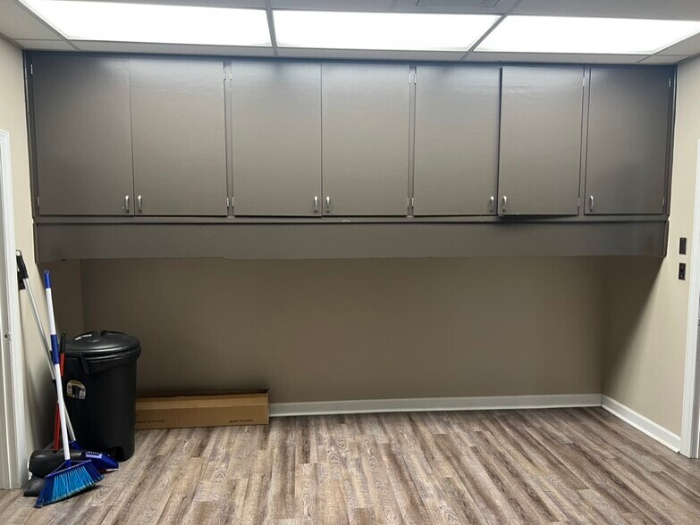 More Photos Of 4250 Lomac St, Montgomery Medical For Lease