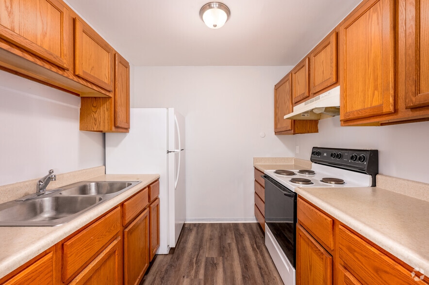 More Photos Of 510 Elk Dr, Kokomo Apartments For Sale