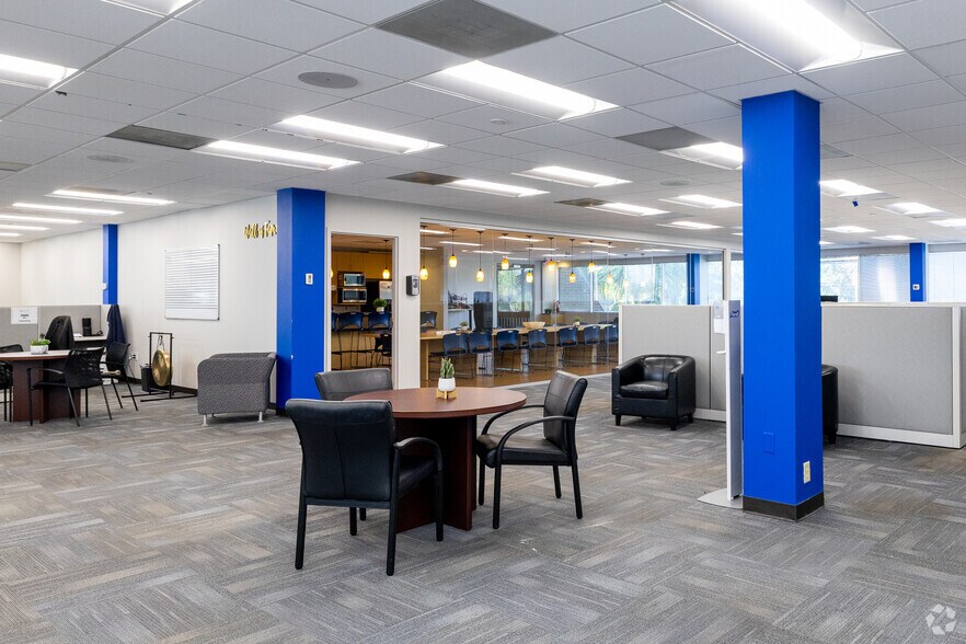 More Photos Of 10014 N Dale Mabry Hwy, Tampa Unknown For Lease