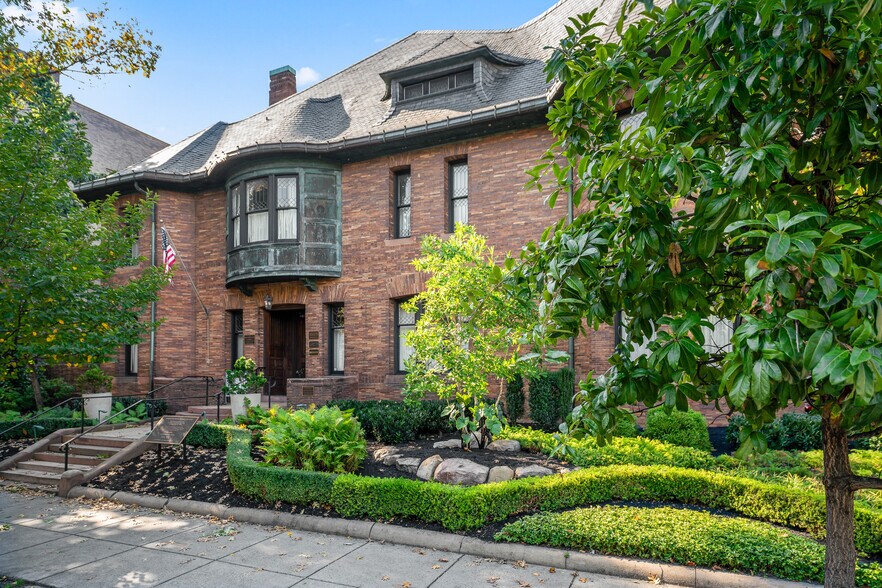 More Photos Of 1526 New Hampshire Ave NW, Washington Loft Creative Space For Lease