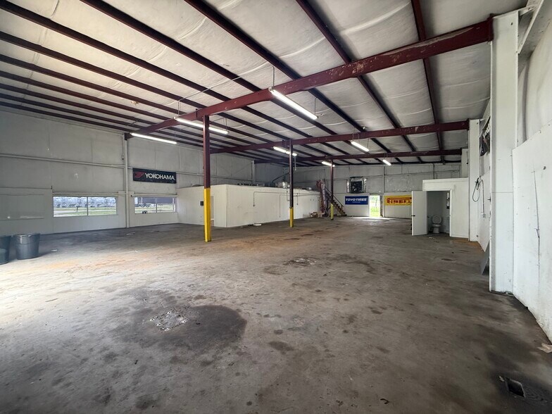 More Photos Of 4099 State Highway 20, Trinity Industrial For Lease