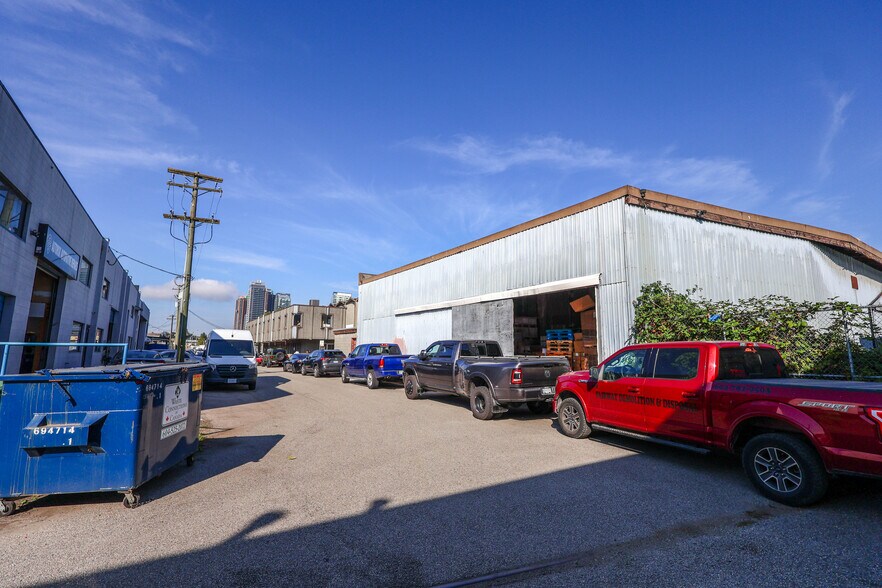 More Photos Of 125 W 71st Ave, Vancouver Warehouse For Sale
