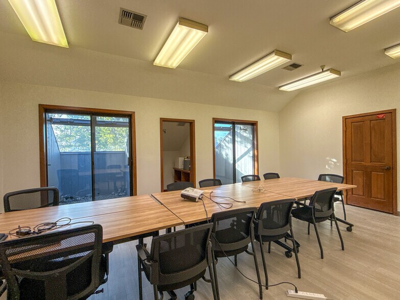 More Photos Of 101 Wikiup Dr, Santa Rosa Office For Sale