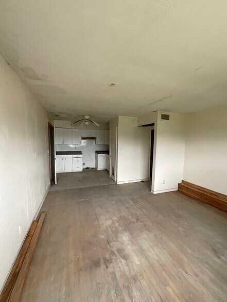 More Photos Of 3201 Texas Ave, La Marque Warehouse For Sale