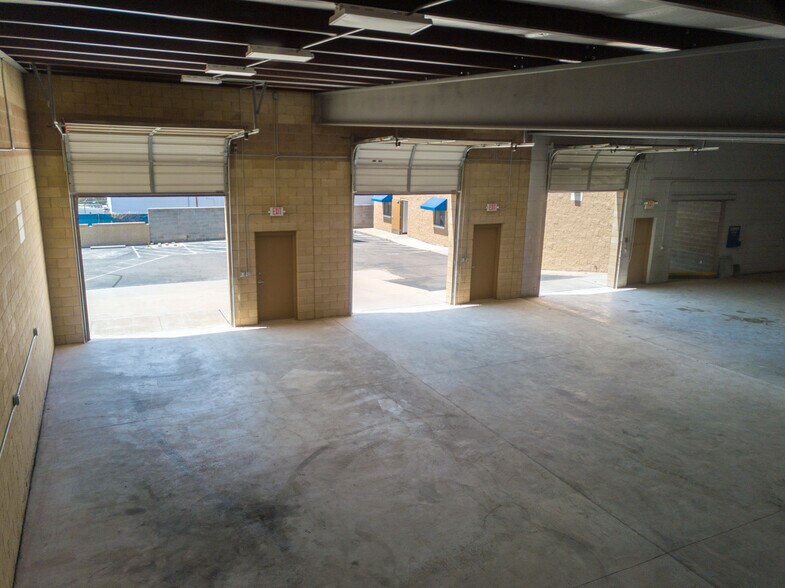 More Photos Of 801 Pendale Rd, El Paso Distribution For Sale