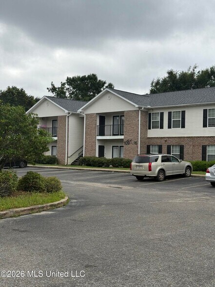 More Photos Of 2403 Eden St, Pascagoula Apartments For Sale