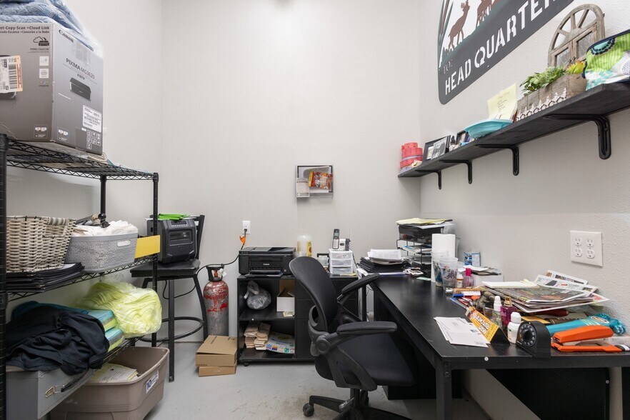 More Photos Of 317 Studdart Ave, Graceville General Retail For Sale