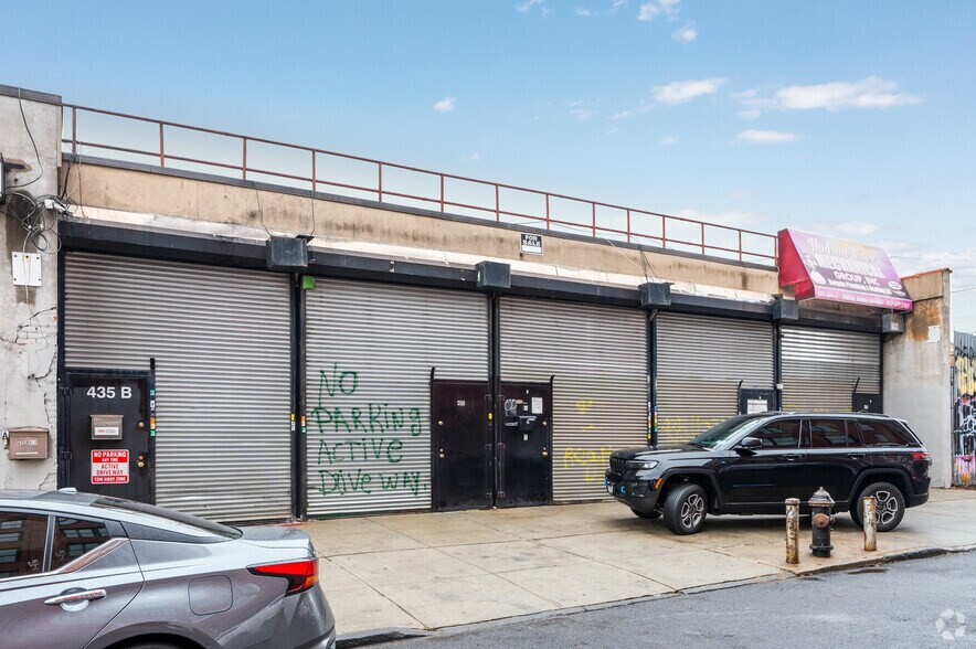 Primary Photo Of 435 Austin Pl, Bronx Warehouse For Lease