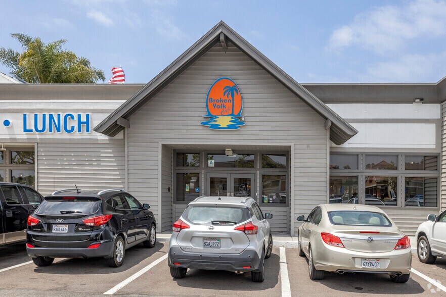 More Photos Of 2434-2598 Vista Way, Oceanside Unknown For Lease