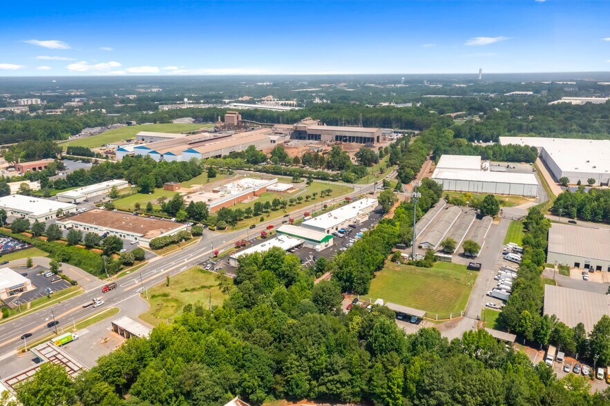 More Photos Of 8424 Old Statesville Rd, Charlotte Storefront Retail Office For Sale