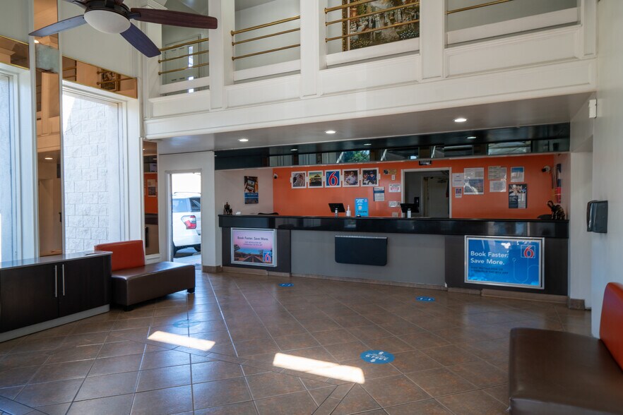 More Photos Of 840 S Indian Hill Blvd, Claremont Hotel For Sale