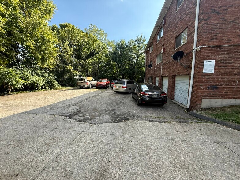 More Photos Of 944 Seton Ave, Cincinnati Apartments For Sale