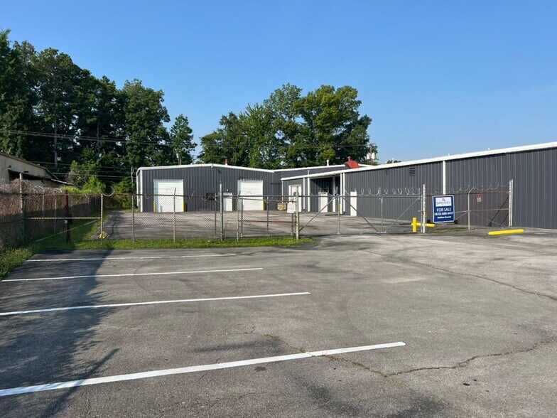 More Photos Of 6120 Airways Blvd, Chattanooga Warehouse For Lease