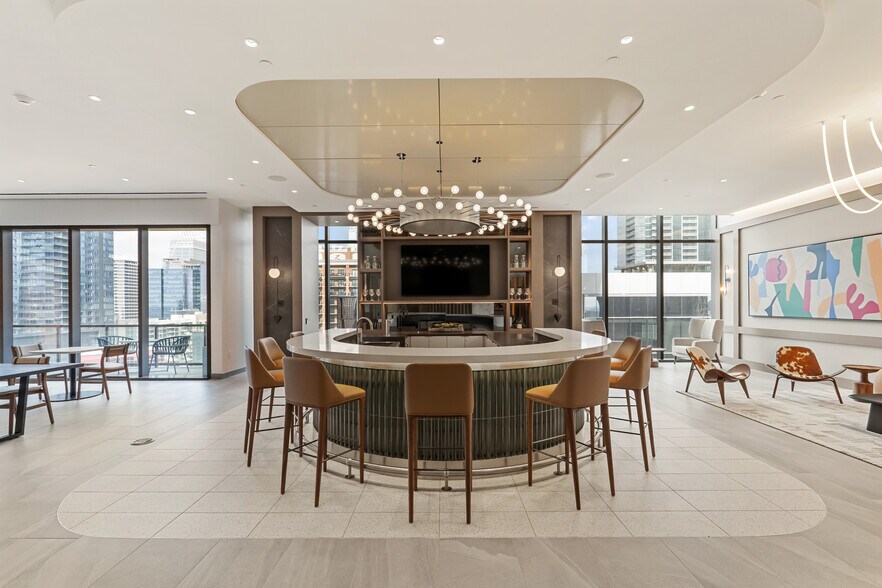 More Photos Of 415 Colorado St, Austin Apartments For Lease