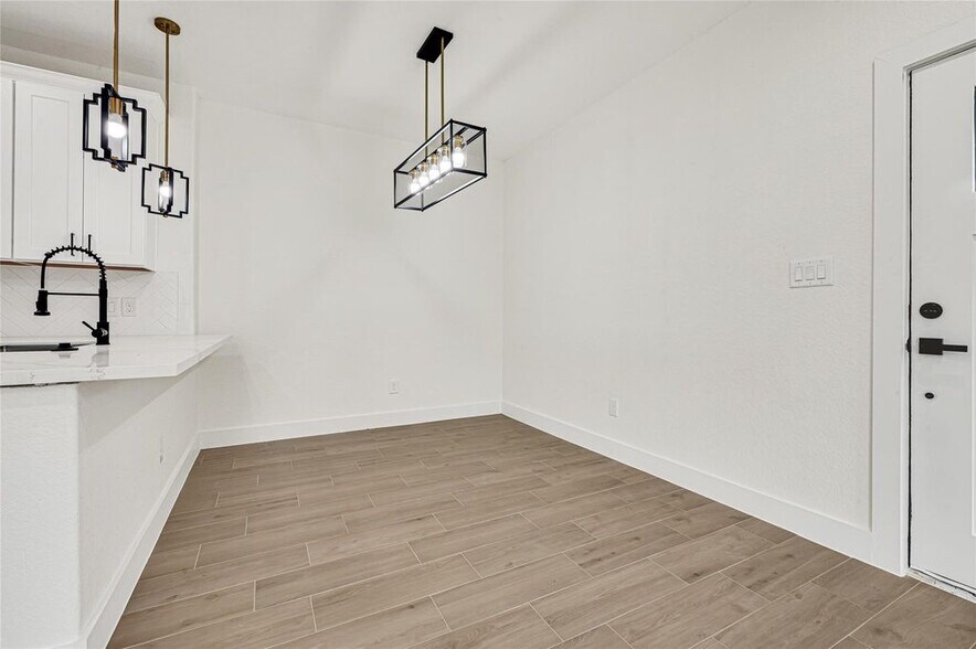 More Photos Of 430 Rhode Island st, Houston Apartments For Sale