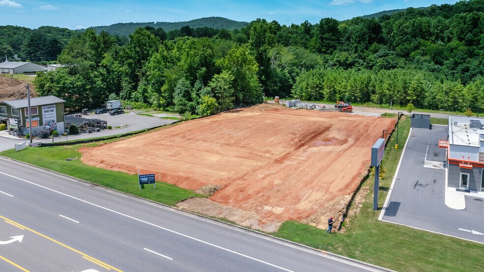 More Photos Of 3365 Rhea County Hwy, Dayton General Retail For Lease