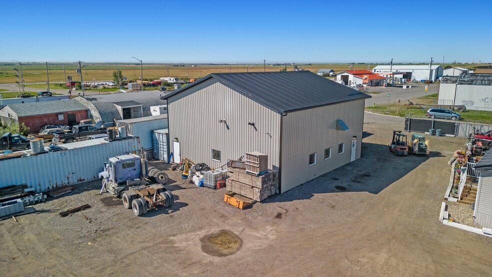 More Photos Of 81 Barstow St, Carseland Auto Repair For Sale