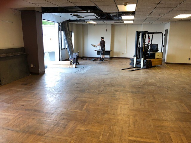 More Photos Of 50 Miry Brook Rd, Danbury Warehouse For Sale