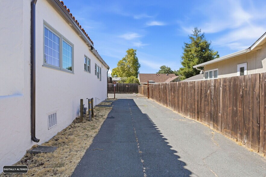 More Photos Of 2890 Concord Blvd, Concord Medical For Sale