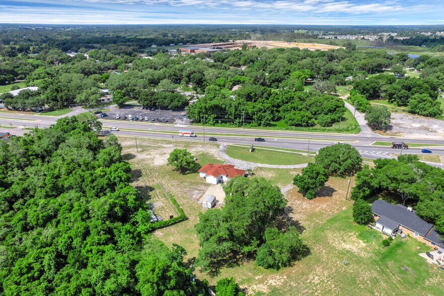 More Photos Of 334 E Myers Blvd, Mascotte Office For Sale