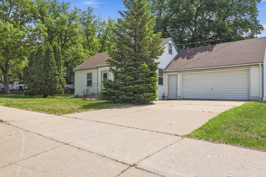 More Photos Of 107 3rd Ave S, Sauk Rapids Multifamily For Sale