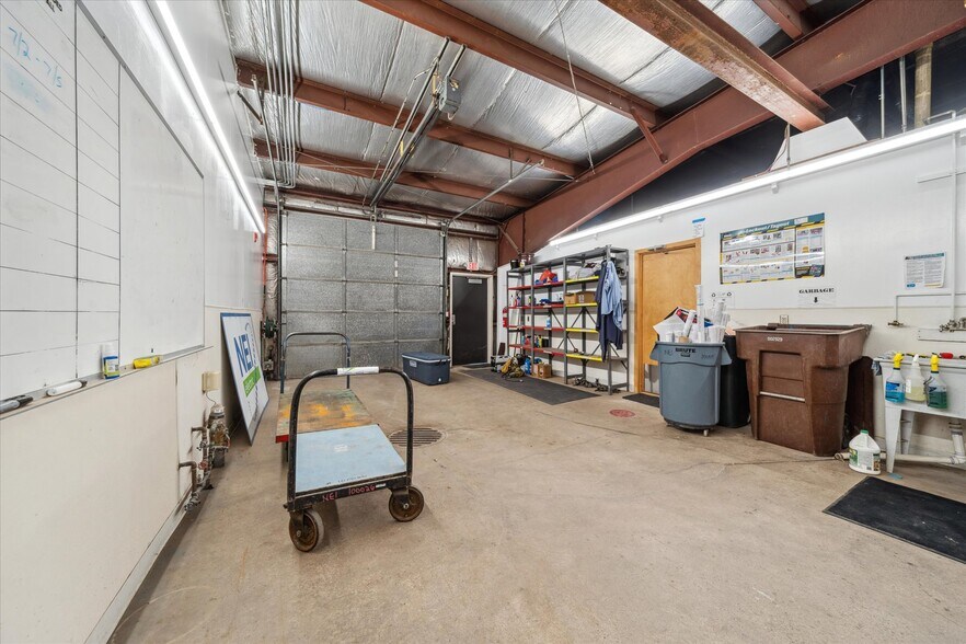 More Photos Of 605 Industrial Pky, Saint Croix Falls Manufacturing For Lease