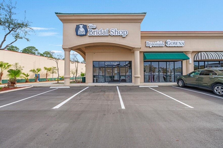 More Photos Of 9365 Philips Hwy, Jacksonville Freestanding For Sale