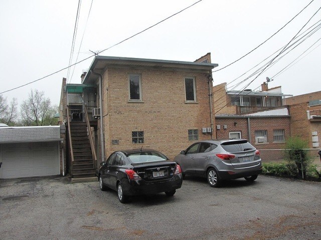 More Photos Of 6444 N Central Ave, Chicago Office For Sale