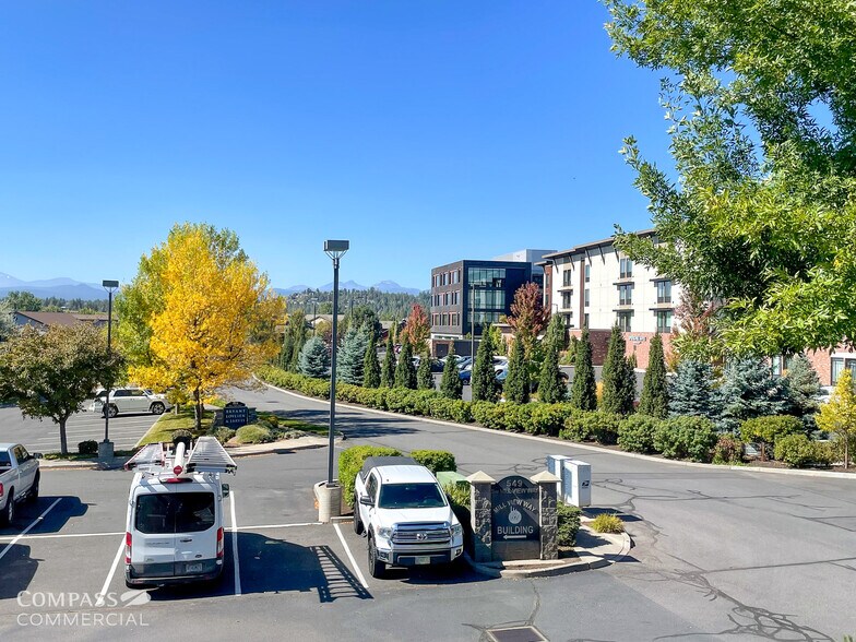 More Photos Of 505 SW Mill View Way, Bend Loft Creative Space For Lease