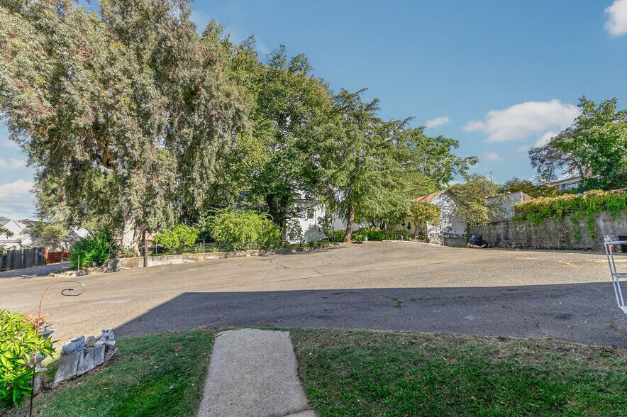 More Photos Of 68 Church Hill Rd, San Andreas Flex For Sale