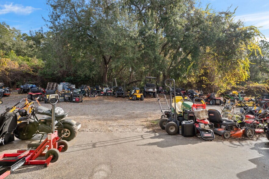 More Photos Of 3275 S Florida Ave, Inverness Office For Sale