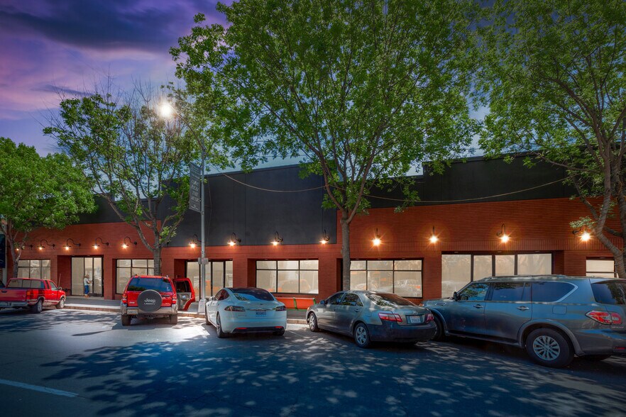 More Photos Of 309-317 W Main St, Visalia Office For Lease