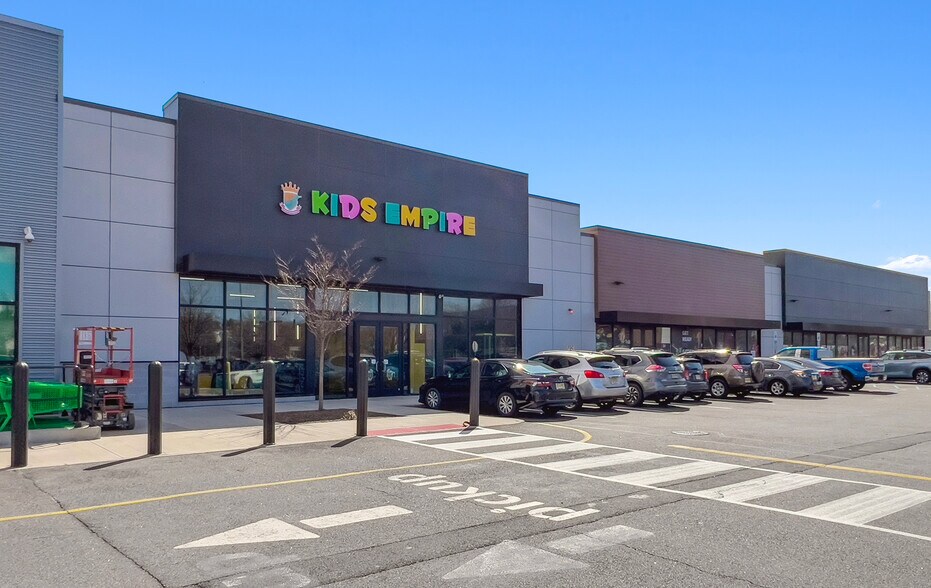 More Photos Of 2-4 Memorial Dr, Lodi Unknown For Lease