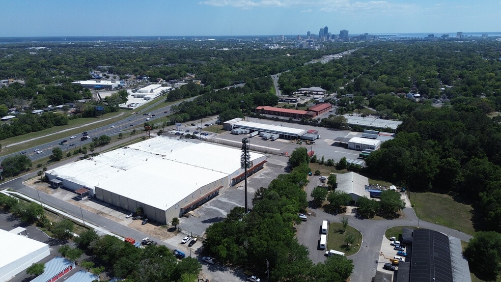 More Photos Of 4700 Walgreen Rd, Jacksonville Unknown For Lease