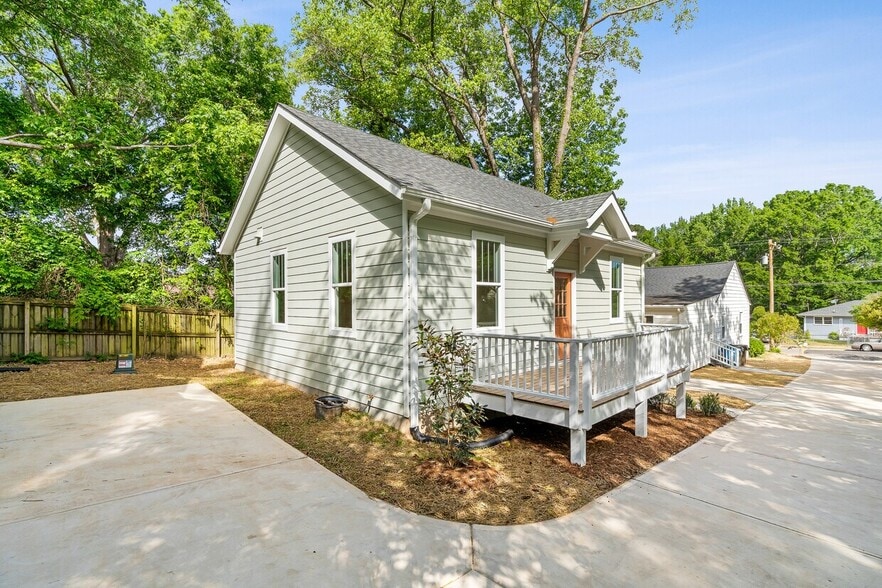 More Photos Of 2626 Harvard Ave, Durham Apartments For Sale